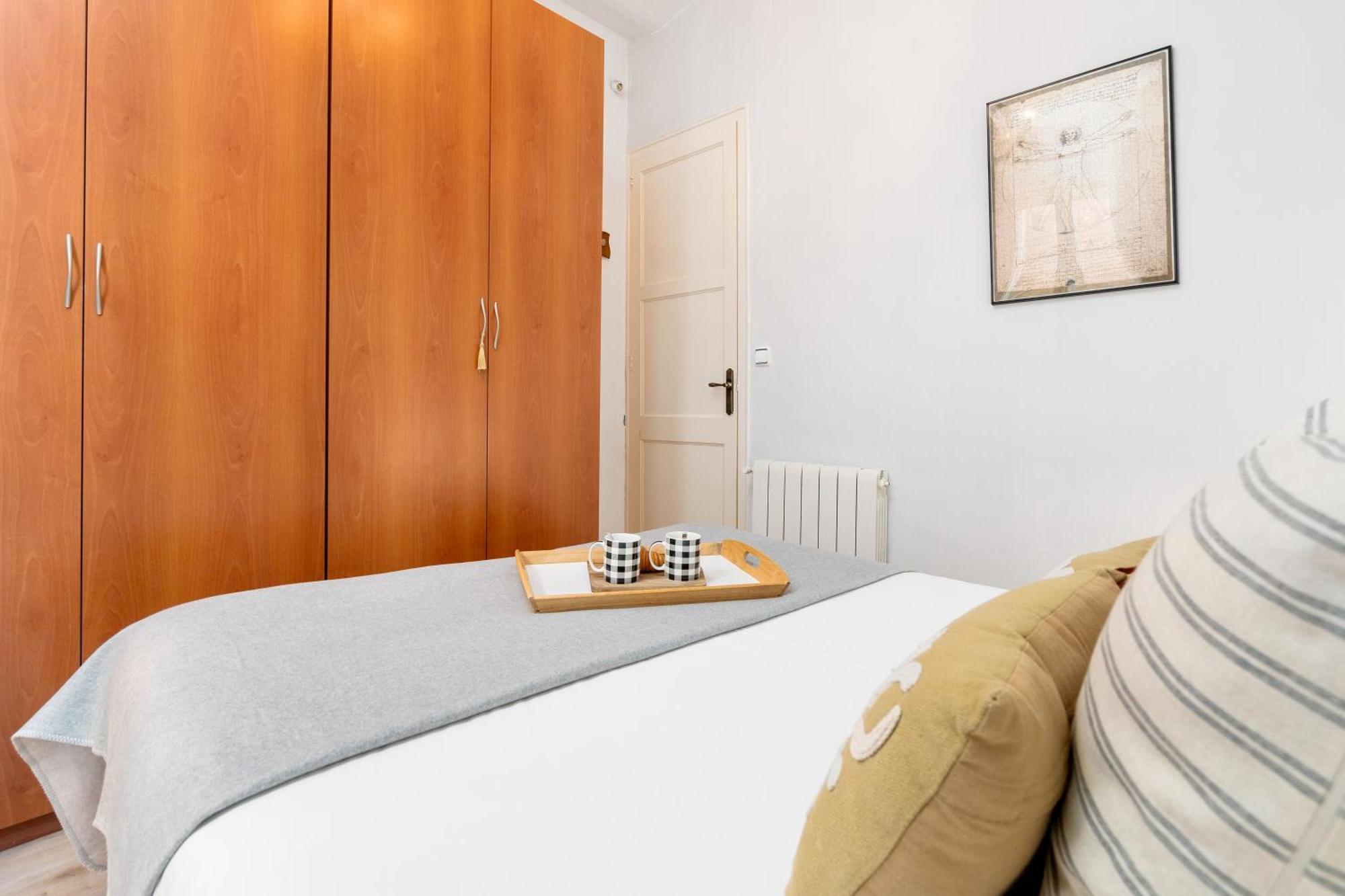 Ferienwohnung Fridays Flats Whisper-Quiet Near Sagrada'S Heart Barcelona Exterior foto